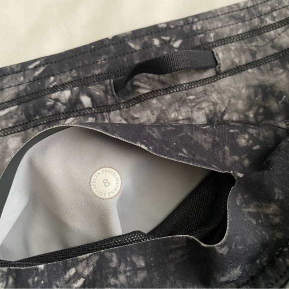 LULULEMON Base Pace High Rise Tight, 25" Leggings, Ink Vapor Ice Grey - Picture 9 of 9